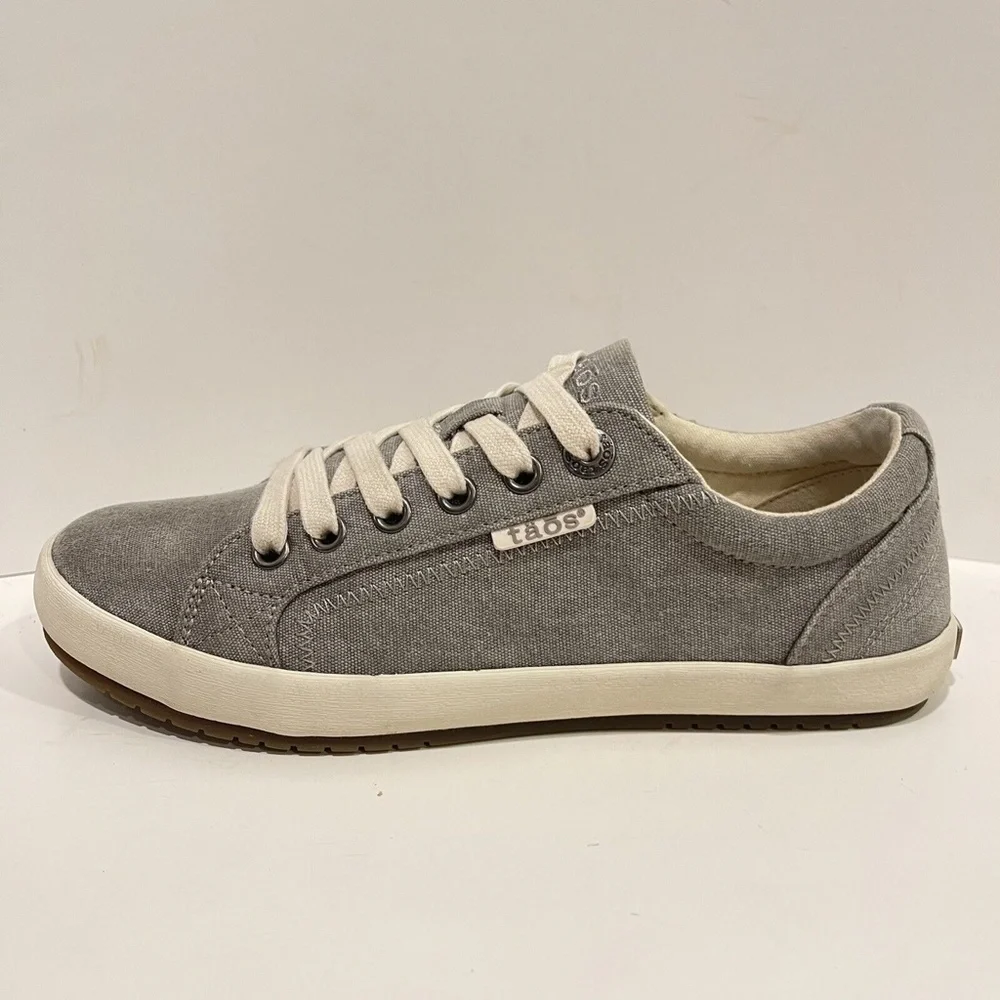 Taos Footwear Star Sneakers Womens Size 6.5 Gray Canvas Low Top Lace Up Shoes
